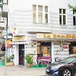 Bed & Breakfast Odin 3*